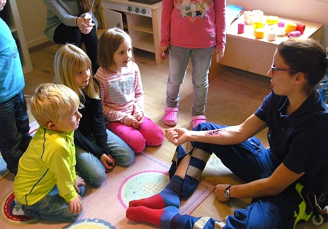 Was tun bei einer Armverletzung? Fotos: StO