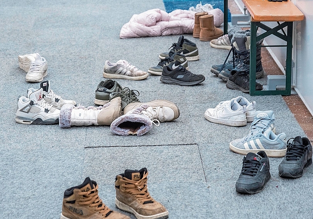 Je mehr Schuhe, desto mehr Personen tummeln sich auf der Eisfläche.