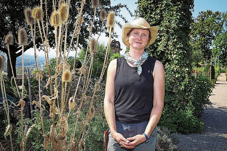 Gärtnerin auf Schloss Wildegg: Lea Walzer. Foto: Pascal Meier/MA