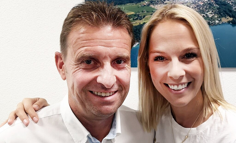 <em>Hauptattraktion:</em> Gemeindepräsident Ueli Haller mit Sängerin Linda Fäh. <em>Hauptattraktion:</em> Gemeindepräsident Ueli Haller mit Sängerin Linda Fäh.