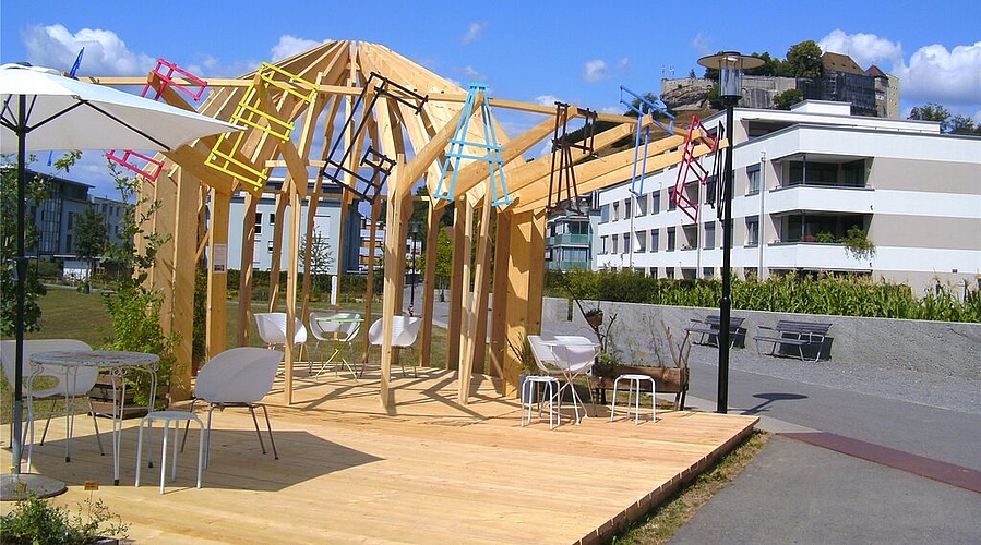 <em>Schon jetzt ein Selbstläufer:</em> Der «Teegarten im Widmipark» ist das neue «Transformator»-Projekt. Fotos: Stefanie Osswald <em>Schon jetzt ein Selbstläufer:</em> Der «Teegarten im Widmipark» ist das neue «Transformator»-Projekt. Fotos: Stefanie Osswald