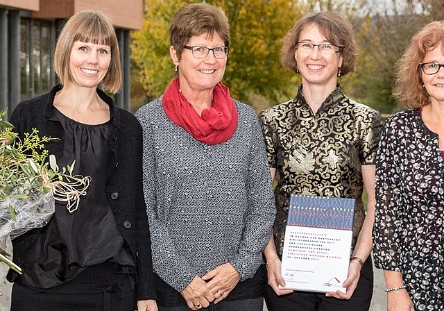 Freuen sich über den Anerkennungspreis: Sarah Fehr, Ruth Morskoi, Manuela Lo und Sabine Bolliger von der Bibliothek Möriken-Wildegg. Foto: zvg