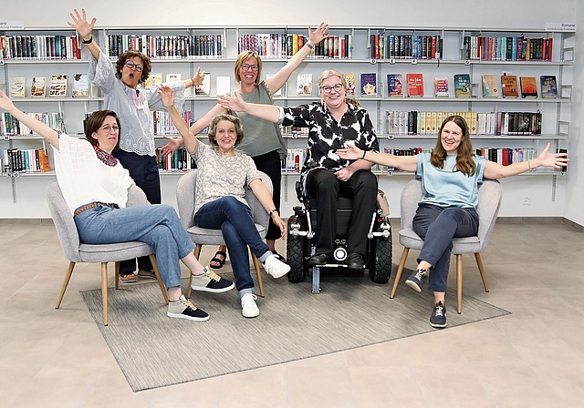 Das Team des Läsi-Huus schaut auf ein gutes Jahr zurück: Stephi Wetzstein, Elvira Achermann, Margrit Lanz, Monique Cecuta, Mirjam Balmer und Simona Steger.Foto: zvg