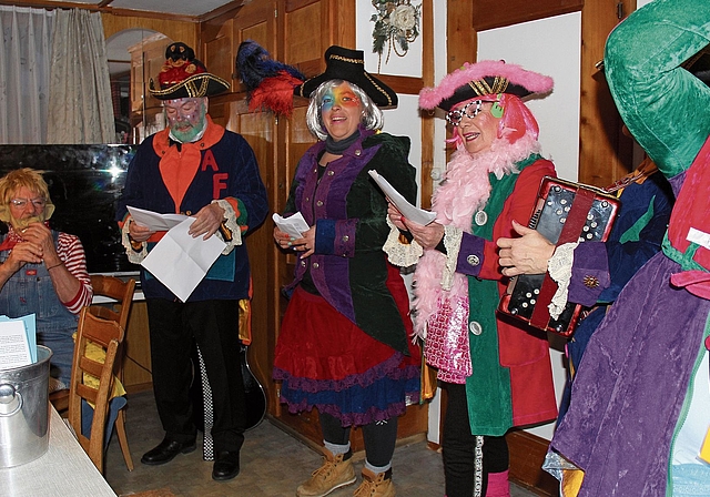 Die AFS brachte zusammen mit Opus 5614 gute Laune aufs Parkett.Foto:  Alfred Gasmann