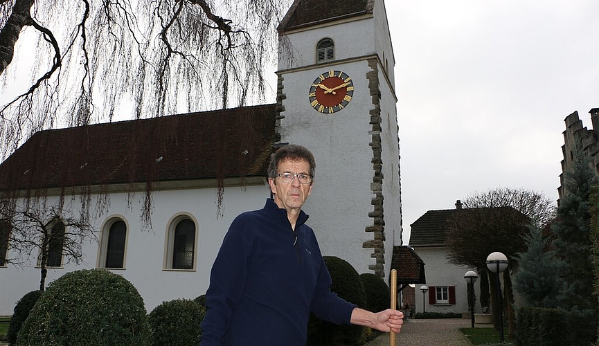 Hat ein Herz für Tiere: Josef Betschmann betreut die Fledermauskolonie in der Kirche Veltheim. Foto: MS
