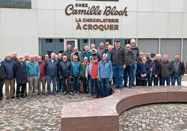 Der «Seener Männerstamm» auf Besuch bei Camille Bloch und im Rebbaumuseum.Foto: zvg