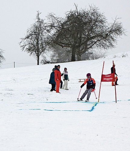 Vollgas: Die kleinen Ski-Asse schenkten sich nichts an jenem Sonntag.Foto: Verena Schmidtke Vollgas: Die kleinen Ski-Asse schenkten sich nichts an jenem Sonntag.Foto: Verena Schmidtke