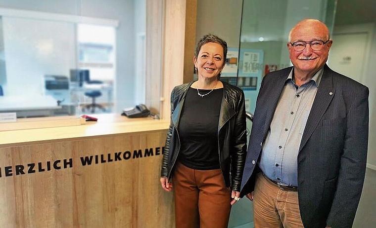 Nachfolge gesucht: Lucia Lanz, Vorsitzende der Satis-Geschäftsleitung, zusammen mit Stiftungsratspräsident Heinz Bürki. Foto: Fritz Thut