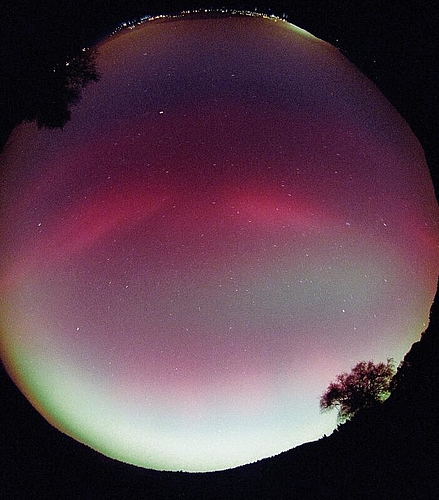 Über Zetzwil war der Himmel in eindrücklichen Farben zu sehen. Foto: Andreas Walker