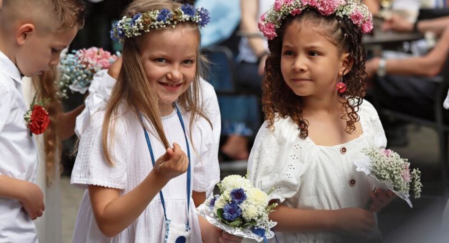 Der schönste Tag im Lenzburger Kalender ist auch für die Schülerinnen und Schüler etwas ganz Besonderes.Foto: Romi Schmid