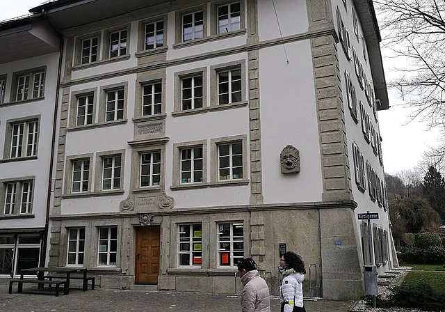 Weiterhin sehr beliebt: Die Stadtbibliothek in Lenzburg. Foto: Fritz Thut