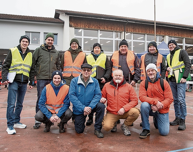 Verantwortungsvoller Job: Die Kampfrichter stellen sich der Herausforderung. Foto: Peter Winkelmann Verantwortungsvoller Job: Die Kampfrichter stellen sich der Herausforderung. Foto: Peter Winkelmann