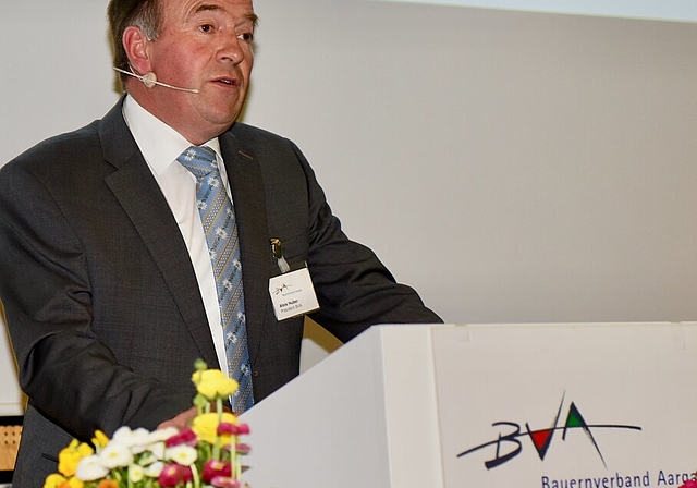 <em>Auftritt im Wohnbezirk: </em>Präsident Alois Huber an der GV des Aargauer Bauernverbandes in Meisterschwanden. Foto: zvg