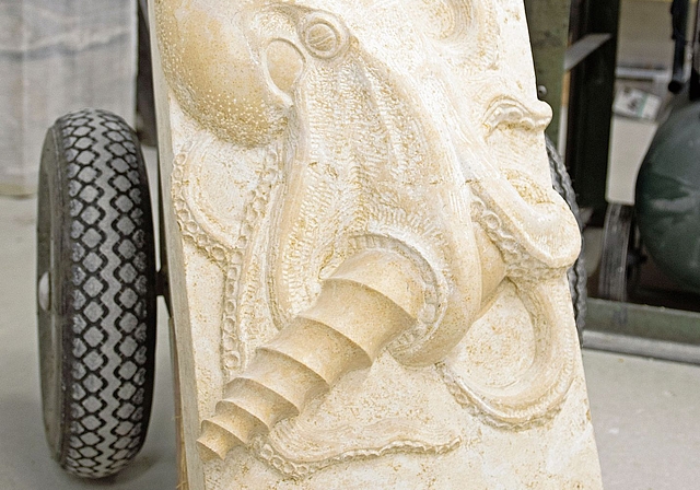 Die filigrane und vielseitige Abschlussarbeit im Stein.Foto: Verena Schmidtke