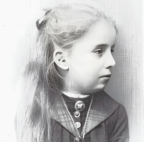 Die kleine Clara verlor als Kind durch einen Keuchhusten ihre schon auffällig schöne Stimme fast gänzlich. Foto: Museum Burghalde