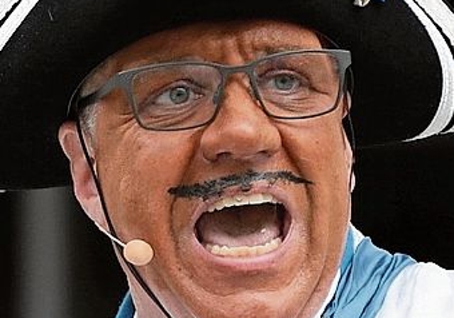 Stephano del Narratore al Tribunale