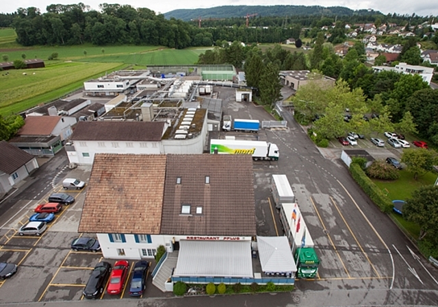 Blick auf das ehemalige Marti-Areal in Othmarsingen: Restaurant Pflug im Vordergrund. Foto: Pascal Meier