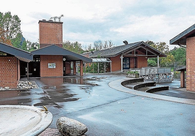 Wird der freie Mittwochnachmittag bald zum Auslaufmodell? Blick auf die Oberstufe Möriken-Wildegg.Foto: zvg