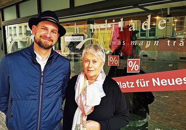 «Platz für Neues»: Ende August übernimmt Oliver Lehmann den «Hömlilade» an der Lenzburger Rathausgasse von Susanna Rohr. Foto: Fritz Thut