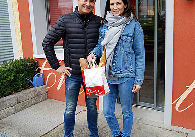 Sorgen in Sarmenstorf für Hauslieferungen für Mitglieder der Risikogruppen: Sylvia und Fabio Fragapane ...
