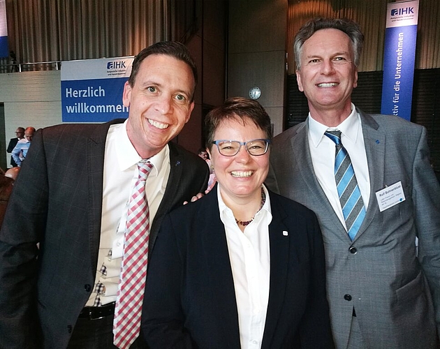 Marianne Wildi flankiert von den Hypi-Geschäftsleitungsmitgliedern Roger Brechbühler und Rolf Bohnenblust.