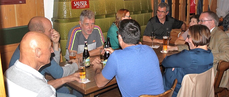 Austausch mit dem Bürger: Zweite Auflage von «Gemeinderat am Stammtisch» in Sarmenstorf. Foto: Alexander Studer