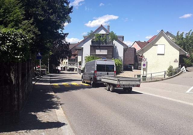 Gemäss Postulat soll sich der Stadtrat hier für Tempo 30 einsetzen: Abschnitt der Burghaldenstrasse. Foto: Fritz Thut