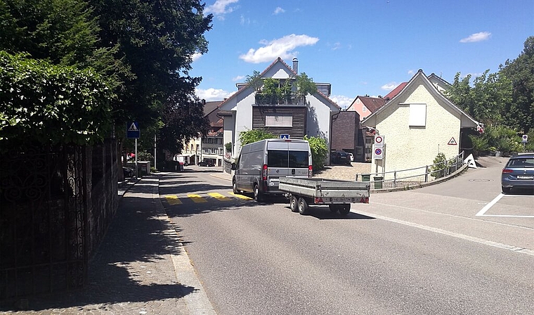 Gemäss Postulat soll sich der Stadtrat hier für Tempo 30 einsetzen: Abschnitt der Burghaldenstrasse. Foto: Fritz Thut