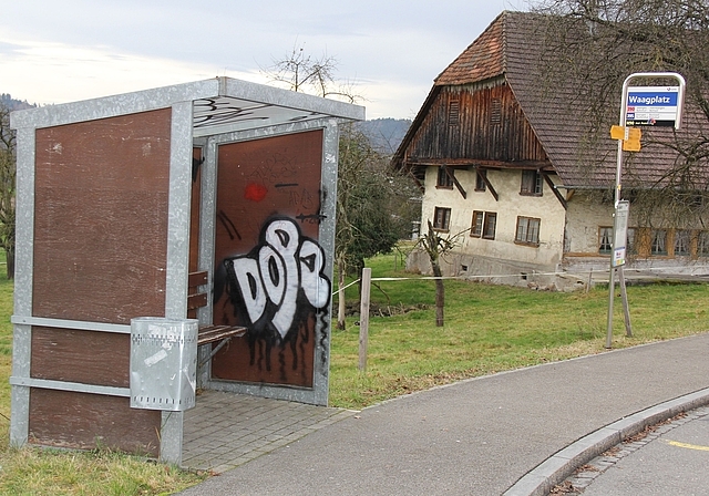 Eine der ersten Massnahmen: Buswartehäuschen am Waagplatz soll ersetztwerden. Foto: AG