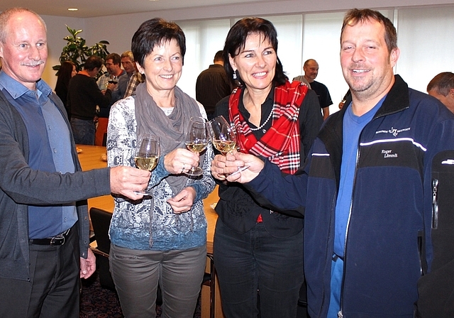 Die Jubilare von links: Hans Schlatter, Elisabeth Wiederkehr, Ursula Wetli, Roger Lämmli. (Ast)