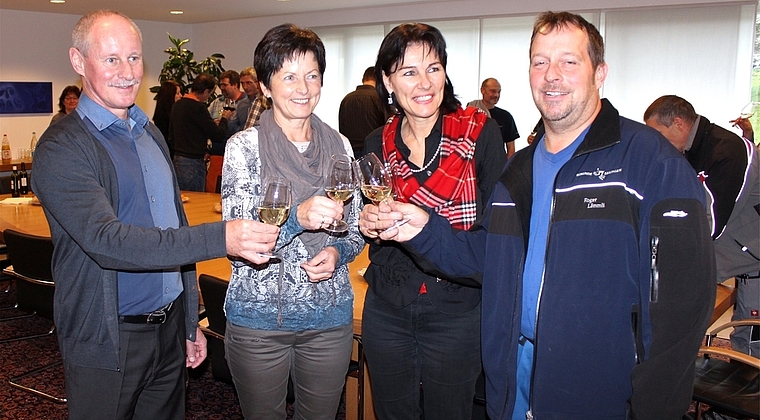 Die Jubilare von links: Hans Schlatter, Elisabeth Wiederkehr, Ursula Wetli, Roger Lämmli. (Ast)