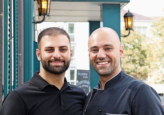 Ein gutes Team: Gastronom Amir Zamani mit Bruder Erfan Zamani, der den Wirt als Stellvertreter unterstützt.Foto: Romi Schmid