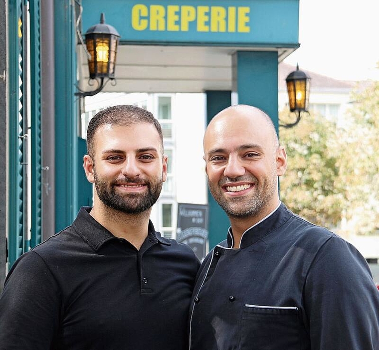 Ein gutes Team: Gastronom Amir Zamani mit Bruder Erfan Zamani, der den Wirt als Stellvertreter unterstützt.Foto: Romi Schmid