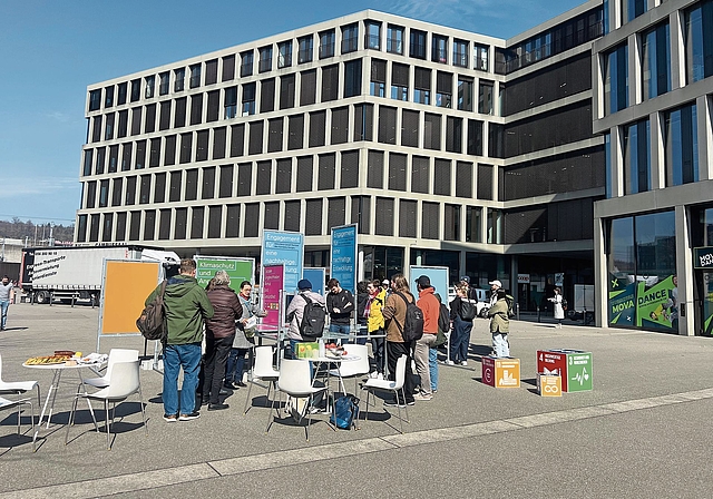 Die Plakat-Ausstellung kommt auf den Promenadenplatz.Foto: zvg