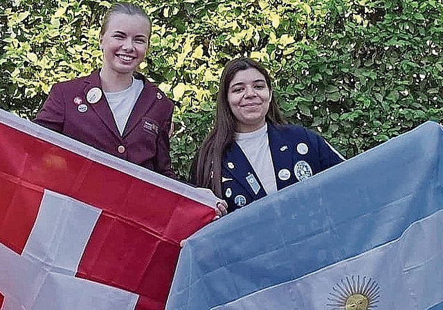 Sind im Programm: Outbound Naomi Wild mit Inbound Lola aus Buenos Aires.Foto: zvg