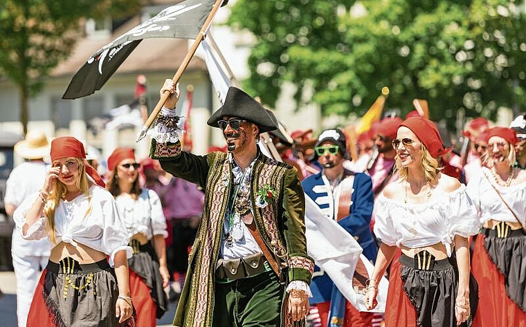 Erleben dieses Jahr eine Neuauflage: Farbige Bilder am Freischarenmanöver am Lenzburger Jugendfest, hier bei der letzten Aufführung im Jahr 2018. Archivfoto: Chris Iseli