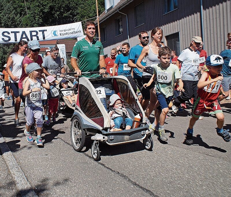 Heuer wird der Staufberglauf wieder durchgeführt: Ein Anlass, der aus der Agenda nicht wegzudenken ist und immer wieder aufs Neue grosse und kleine Lauffreudige begeistern mag. Foto: Ruedi Burkart/Archiv