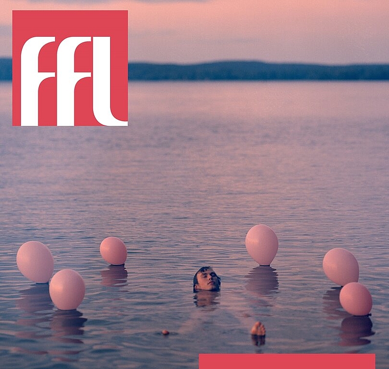 <em>«Zeiten unter Druck»: </em>Flyer zum Fotowettbewerb des Fotofestivals Lenzburg. Foto: zvg