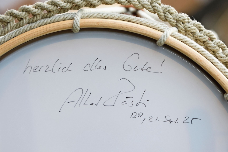 Schöne Erinnerung: Persönliche Widmung von Bundesrat Albert Rösti.