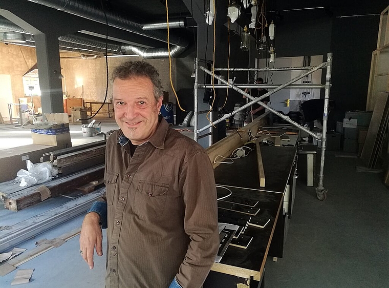 Zuversicht: Initiant Markus Schamberger auf der Baustelle des Kulturraums Konservi in Seon. Foto: Fritz Thut