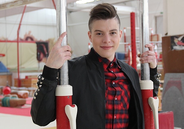 Lucas Fischer aus Möriken-Wildegg ist jetzt Entertainer: Man darf hoffen, dass er auf seinem zweiten Berufsweg Erfolg hat und als Stern am Showbiz-Firmament bleibt – ohne Absturz. Fotos: Alfred Gassmann

