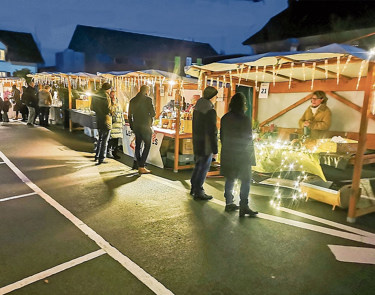Stimmungsvoller Weihnachtsmarkt.Foto: Peter Winkelmann