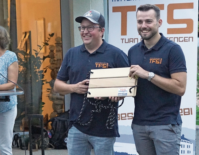Matthias Fischer und Christian Büchli mit dem Rittiseili.Foto:  rfb