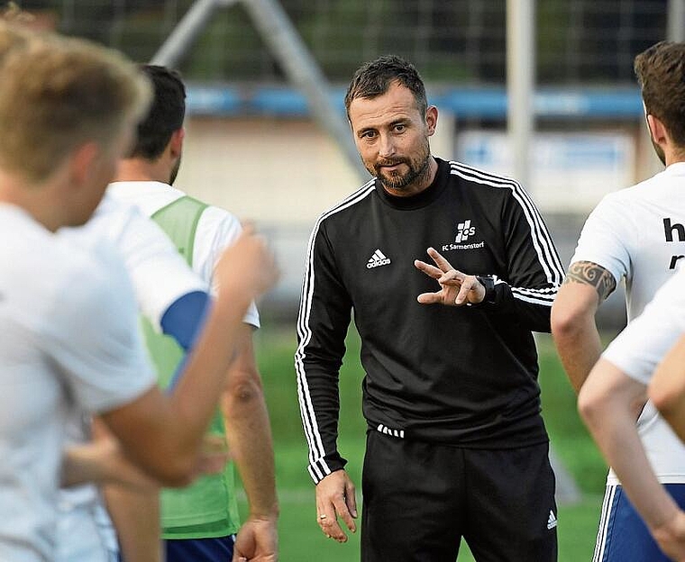 Freut sich, dass es wieder losgeht: FC-Sarmenstorf-Trainer Mike Winsauer. Foto: Alexander Wagner