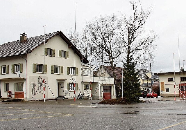 Markante Veränderung im Dorfkern: Fünf Gebäude müssen Platz machen. Foto: Alfred Gassmann