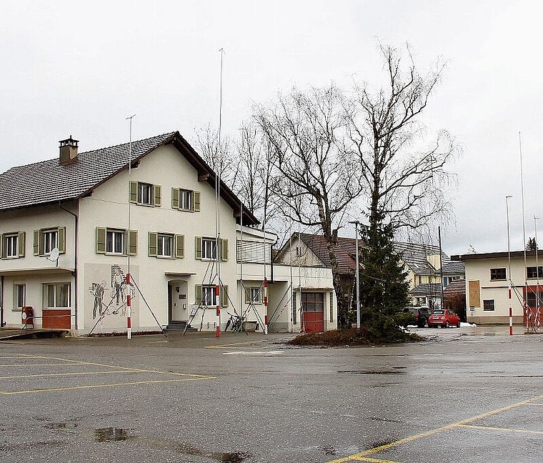 Markante Veränderung im Dorfkern: Fünf Gebäude müssen Platz machen. Foto: Alfred Gassmann