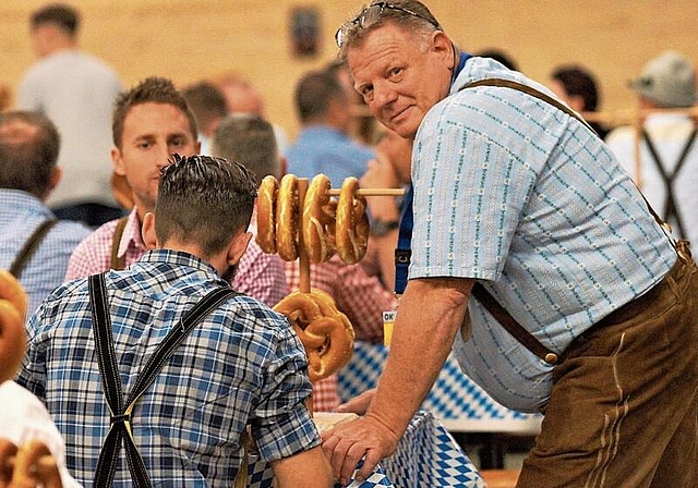 Freut sich: Festchef Beat Dünki organisiert das 11. Aargauer Oktoberfest. Foto: Ruedi Burkart