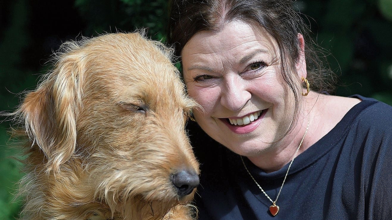 Esther Sager mit ihrem Hund Federico.Foto: zvg