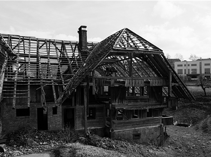 <em>2. Platz Publikumspreis:</em> «Progress? Demolition of an old farmhouse» von Philip Bond (Lenzburg). Foto: Philipp Bond/zvg ffl