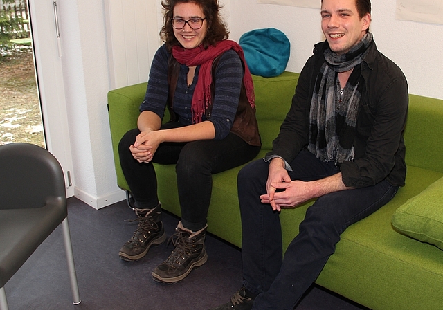 Neues Jugendarbeiter-Team: Lisa Odoy und Stefan Waldmann im Chäsi-Treff in Rupperswil. (cfr)